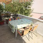With Parking Space - 7023 פורץ
