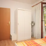 With Parking Space - 7023 פורץ