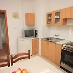 דירה With Parking Space - 7023 פורץ