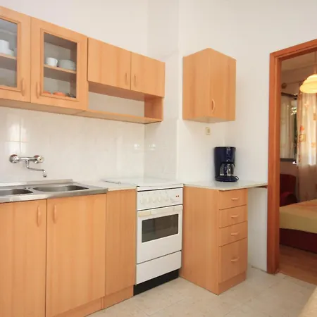 With Parking Space - 7023 דירה