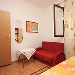 شقة With Parking Space - 7023 *