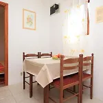 شقة With Parking Space - 7023 *