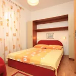 Apartment With Parking Space - 7023