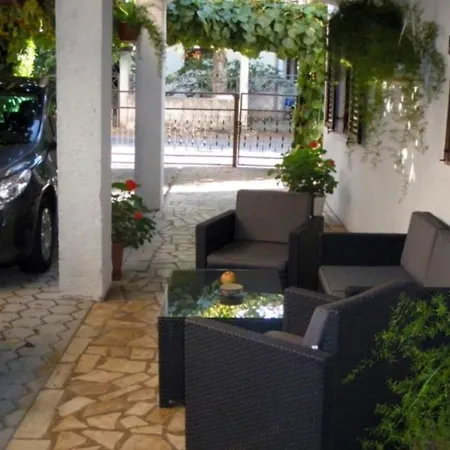 Apartman With Parking Space - 7023