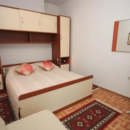 Διαμέρισμα With Parking Space - 7023 Πόρετς