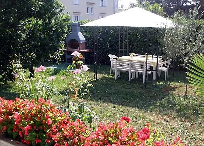 With Parking Space - 7023 Lejlighed *