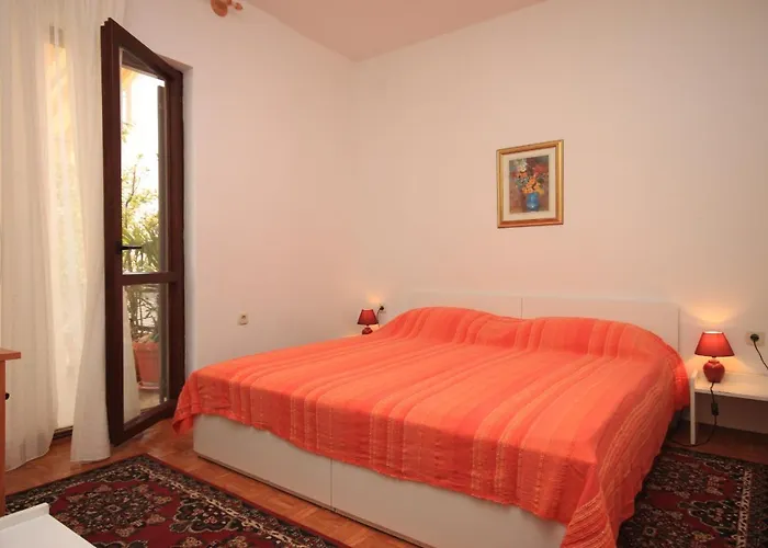 Apartmán With Parking Space - 7023 Poreč