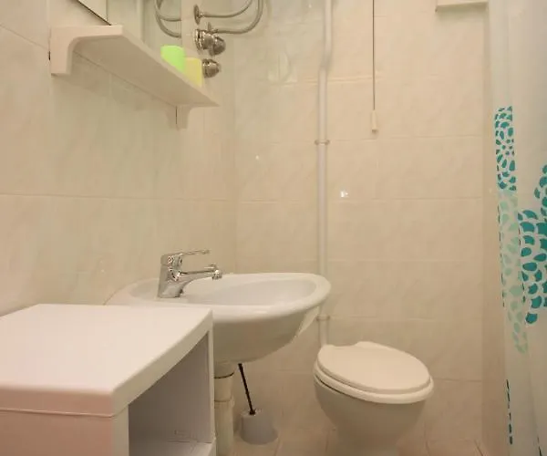 With Parking Space - 7023 Poreč