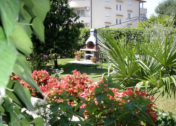 Apartmán With Parking Space - 7023 Poreč